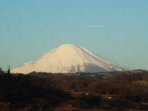 病院西側からの富士山